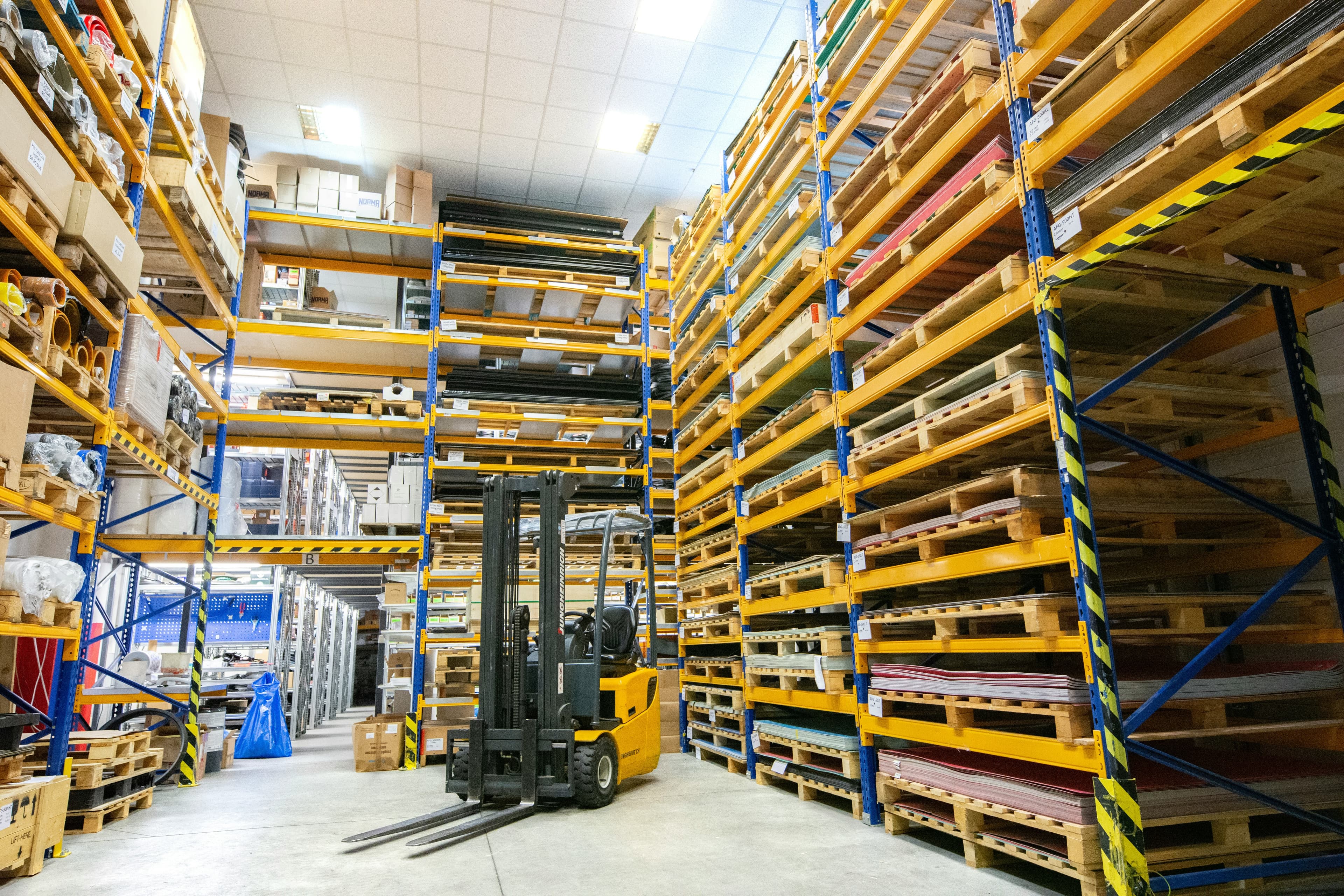 Modern Byward Logistics warehouse facility with organised inventory